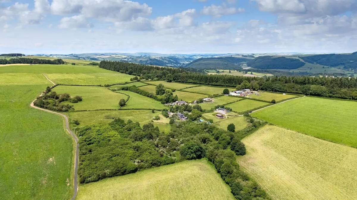 Stanage, Knighton, LD7, photo 2