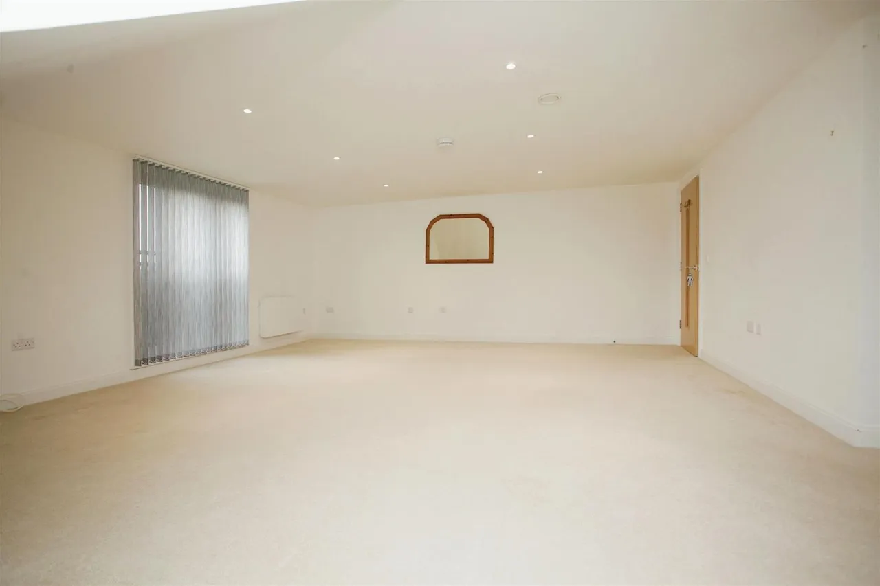 Church Street, Nuneaton, CV11, photo 6