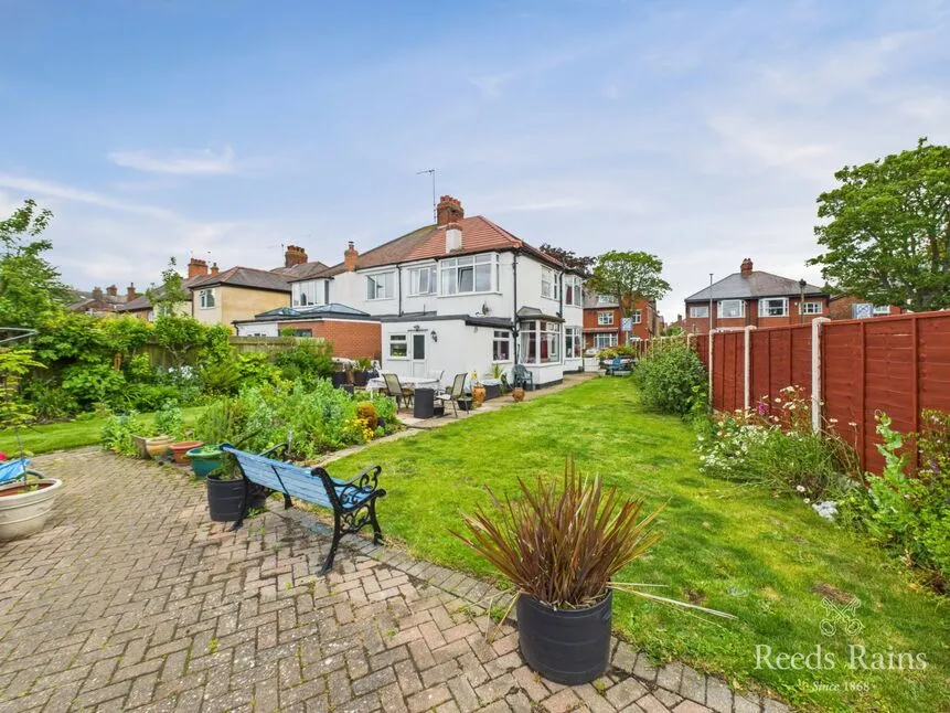 4 bed house for sale — Cardigan Road, Bridlington, East Yorkshire, YO15