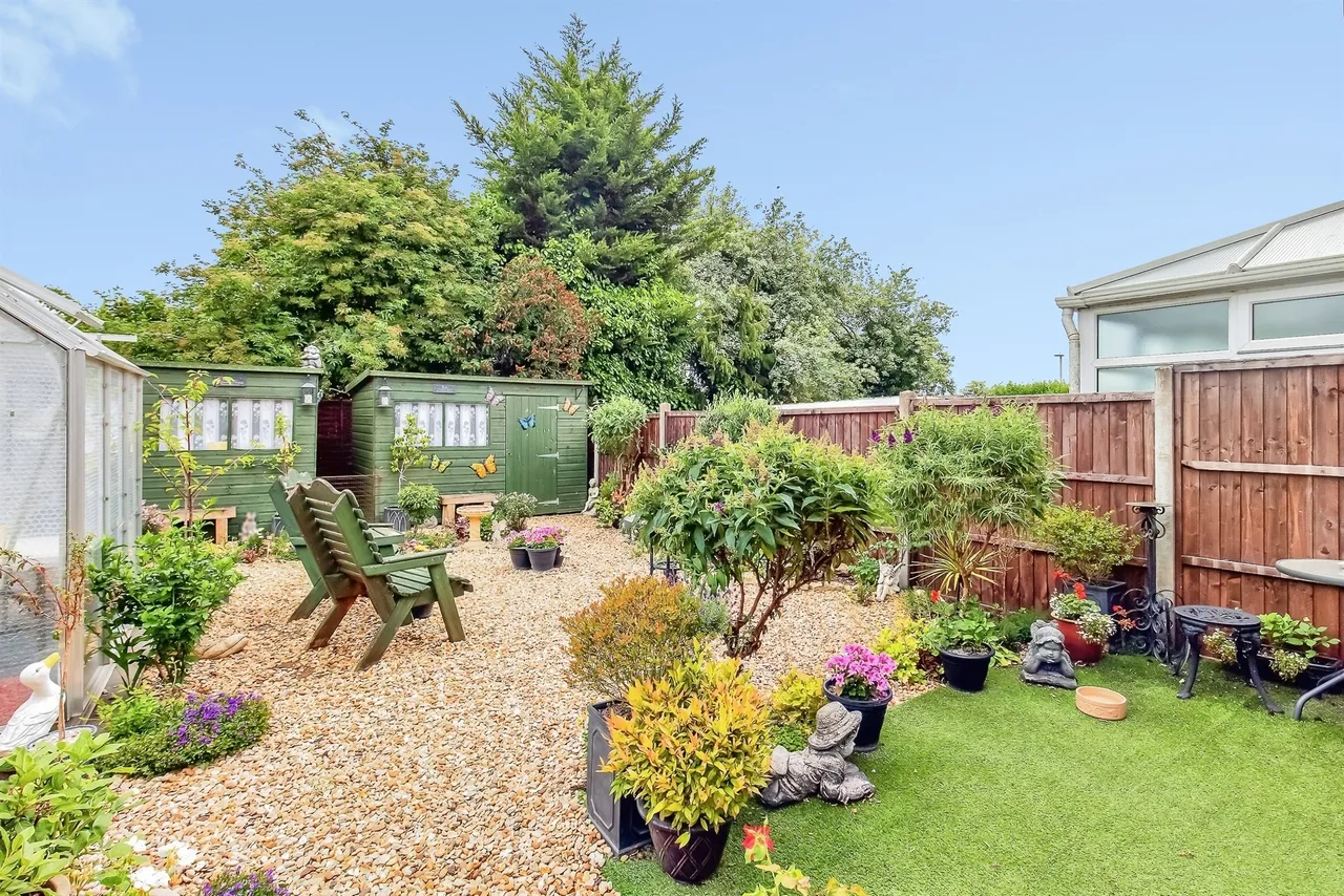 Meadow Lane, Ryhall, PE9, photo 4