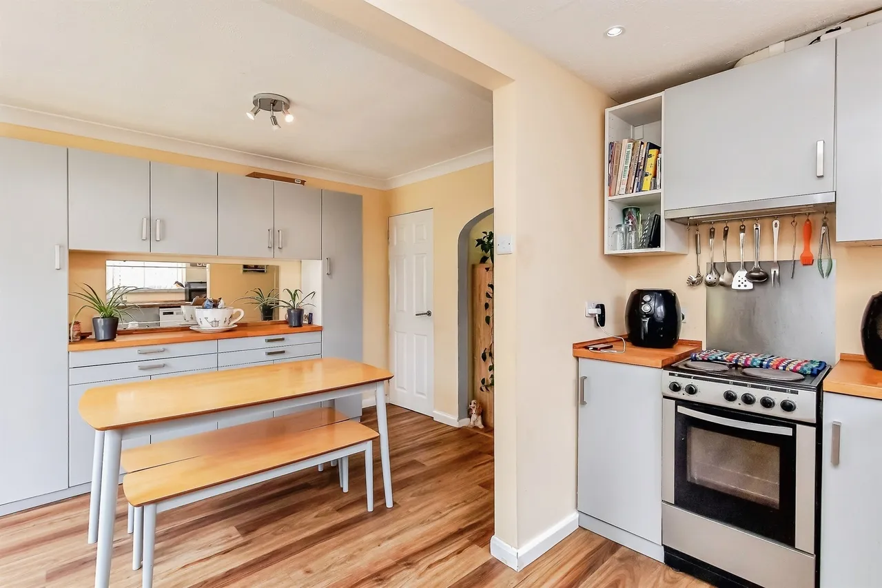 Meadow Lane, Ryhall, PE9, photo 8