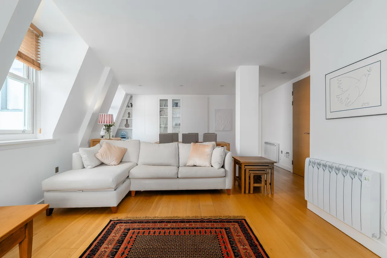 Martin Lane, London, EC4R, photo 13