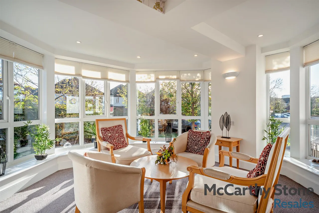 Abbotsmead Place, Caversham, RG4, photo 7