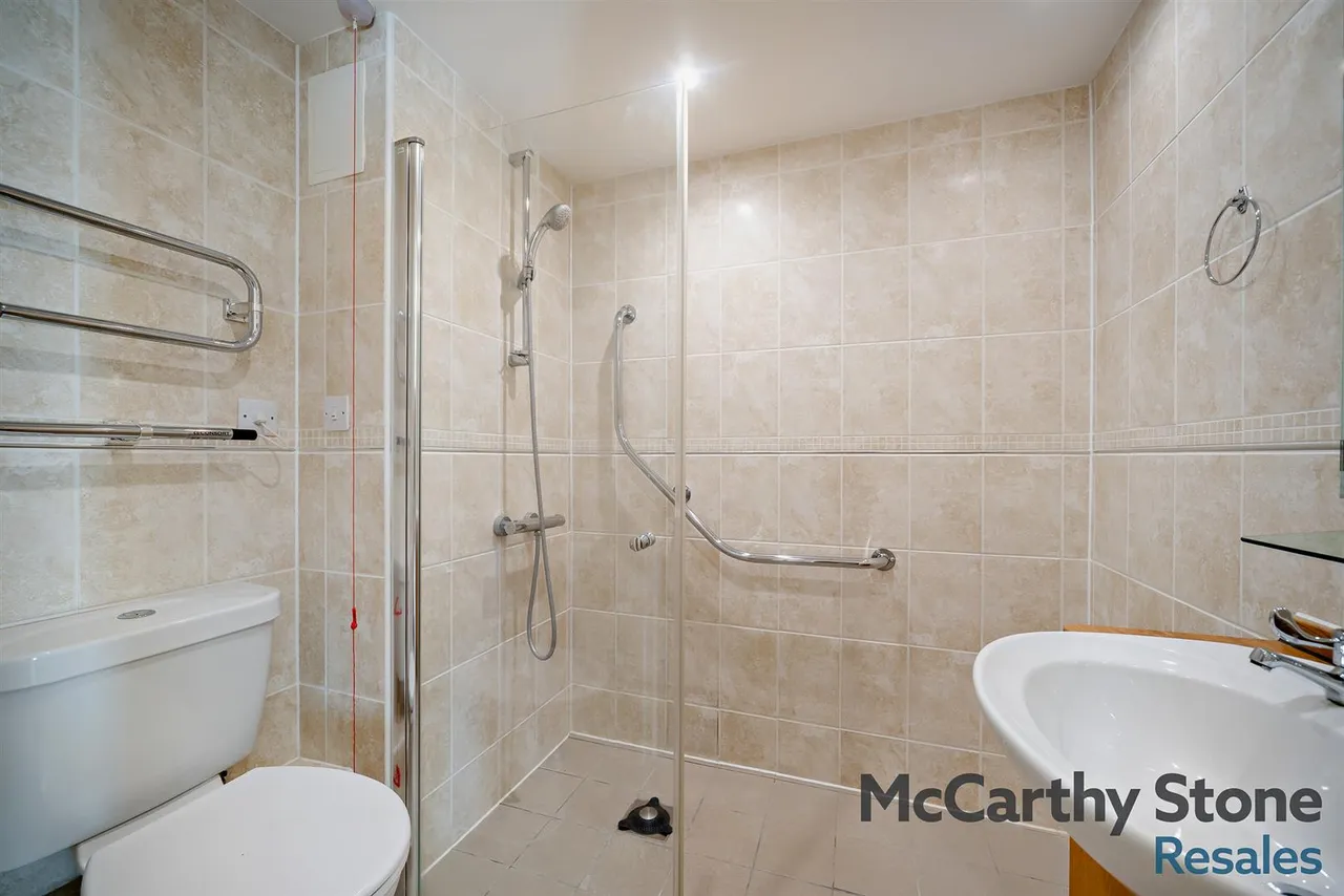 Abbotsmead Place, Caversham, RG4, photo 6