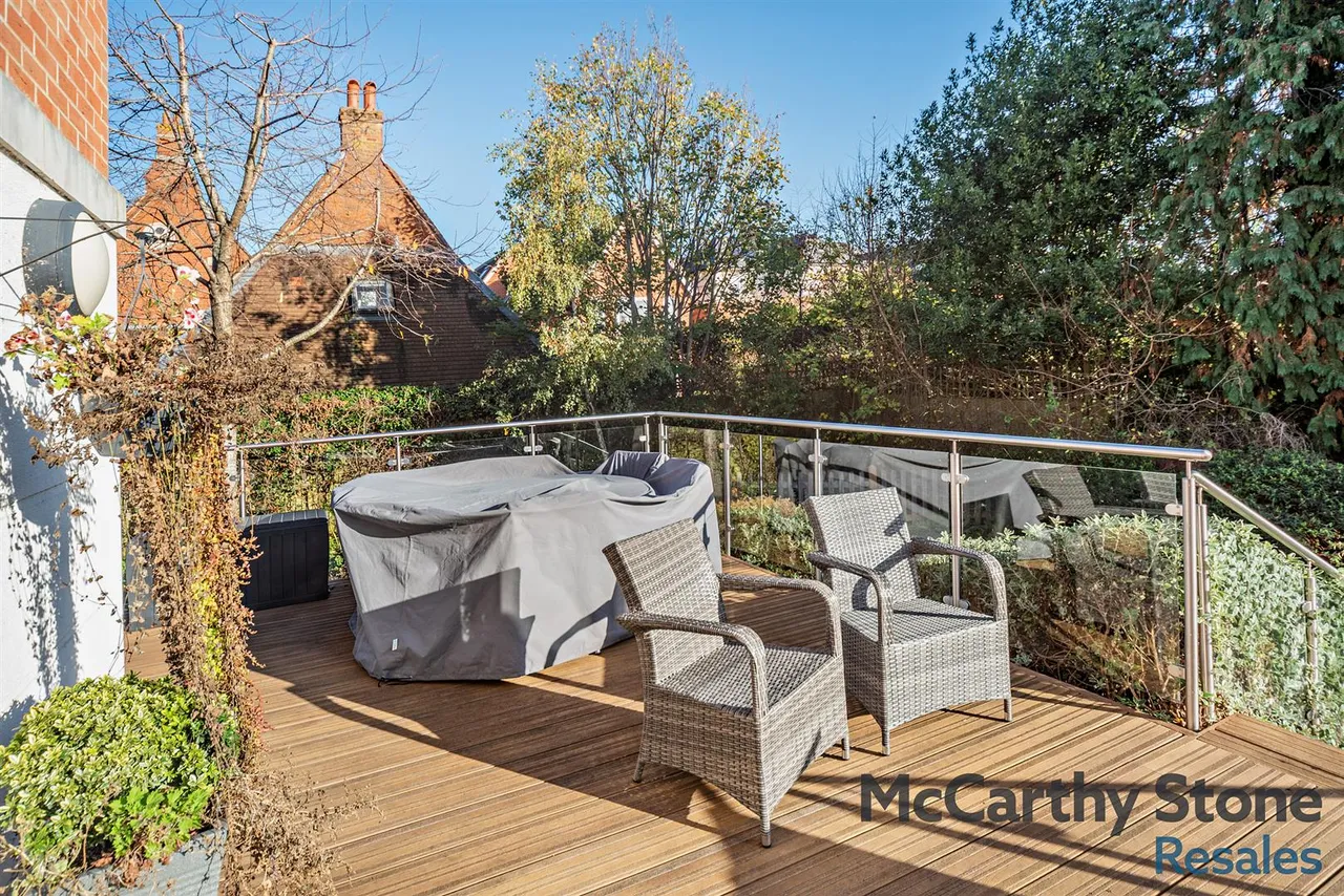 Abbotsmead Place, Caversham, RG4, photo 8