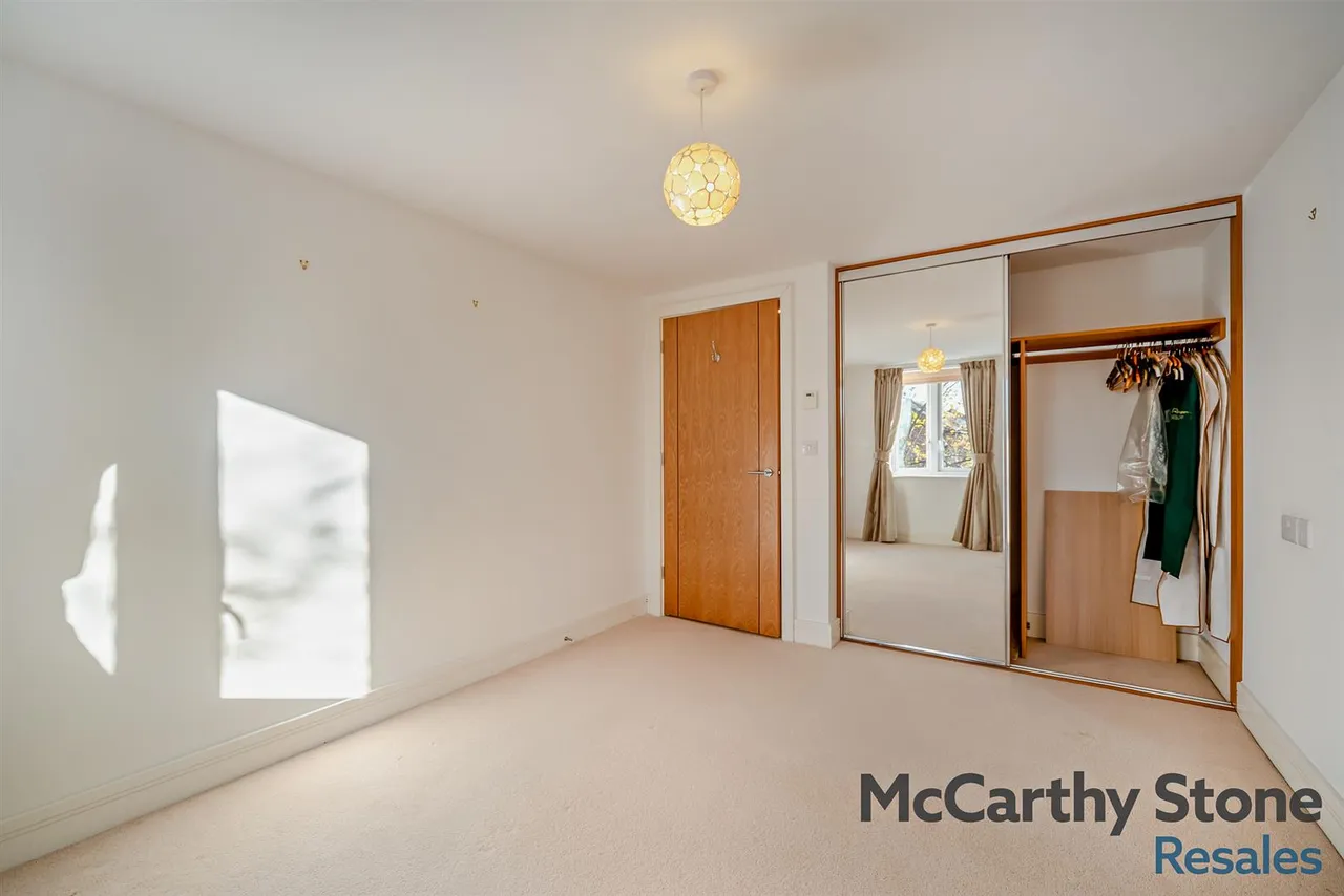 Abbotsmead Place, Caversham, RG4, photo 4