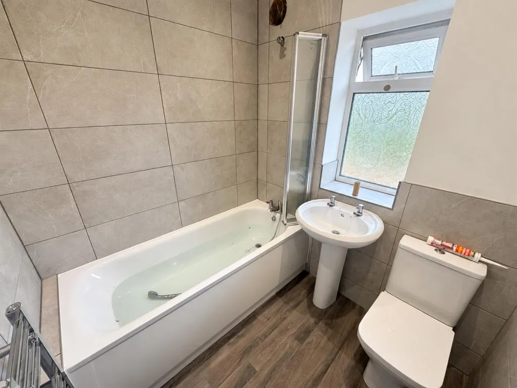 Albert Avenue, Shipley, BD18, photo 7