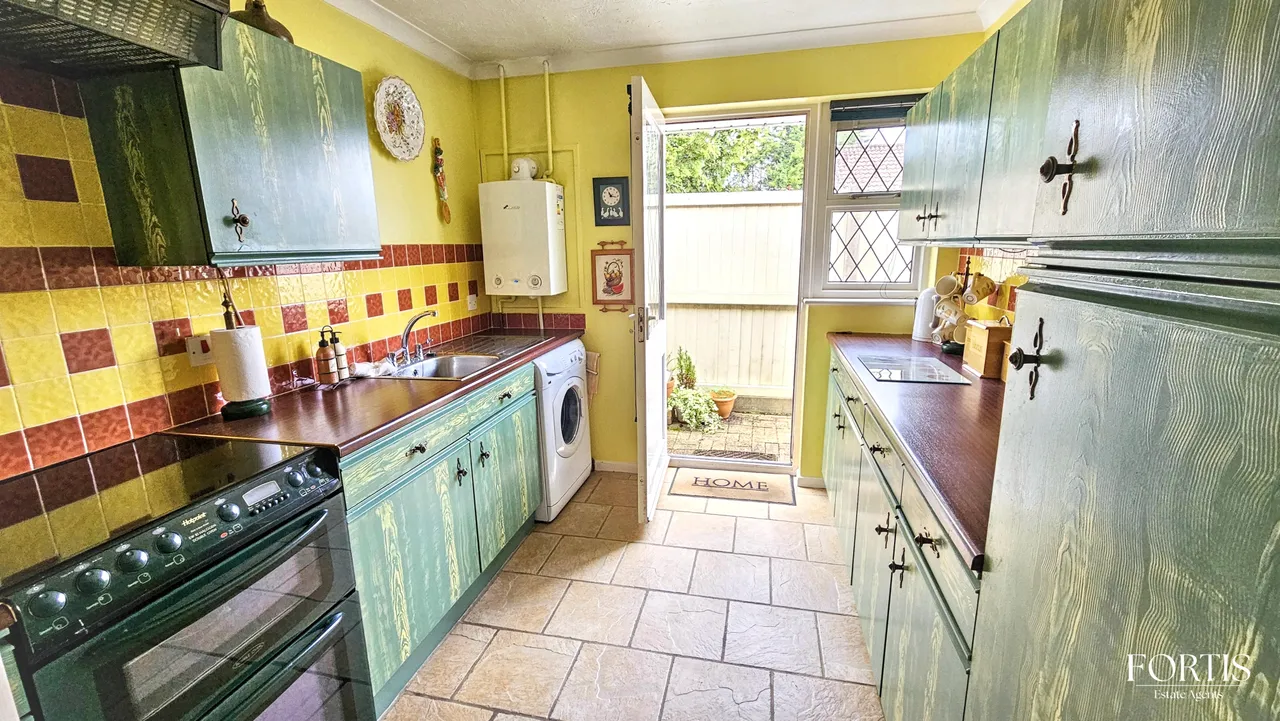 Nant Y Dowlais, Cardiff, CF5, photo 7