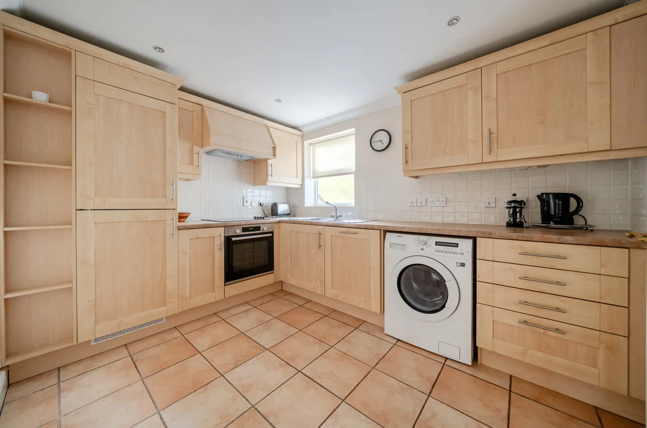 Hursley Road, Chandler's Ford, SO53, photo 3