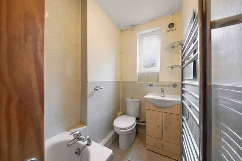 Botwell Crescent, Hayes, photo 7