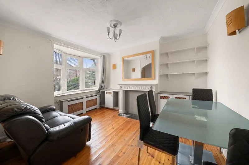 Botwell Crescent, Hayes, photo 9