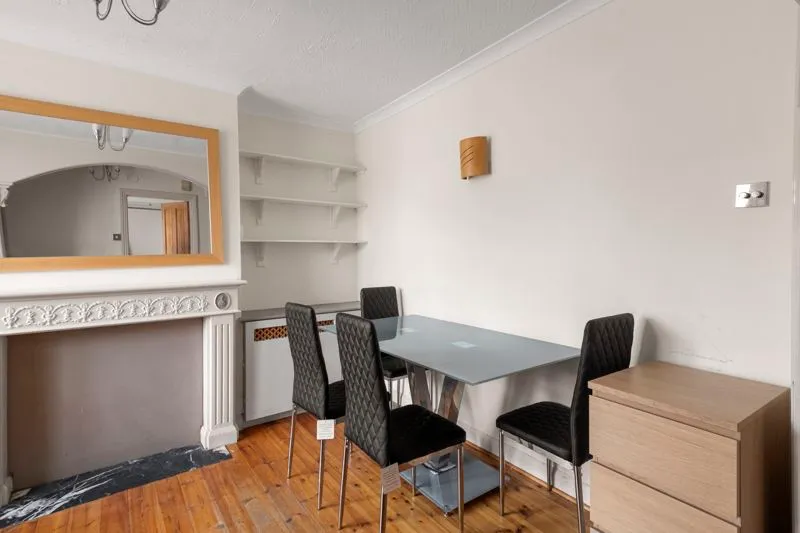 Botwell Crescent, Hayes, photo 10