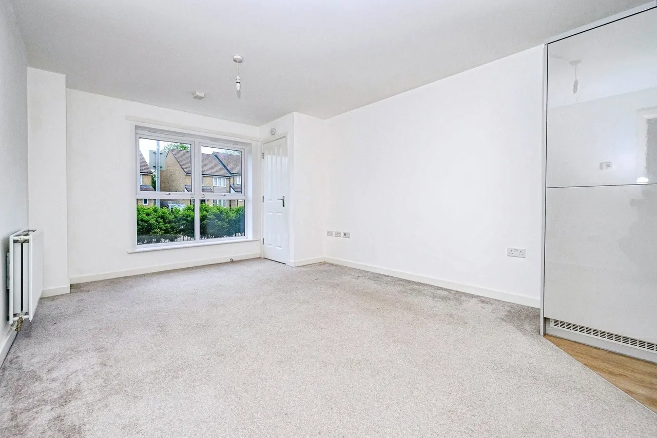Fedora Court, Bongrace Walk, Luton, Bedfordshire, LU4, photo 2