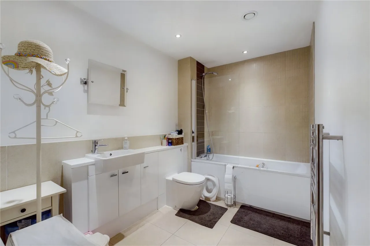 Kelvin Road, Newbury, RG14, photo 10