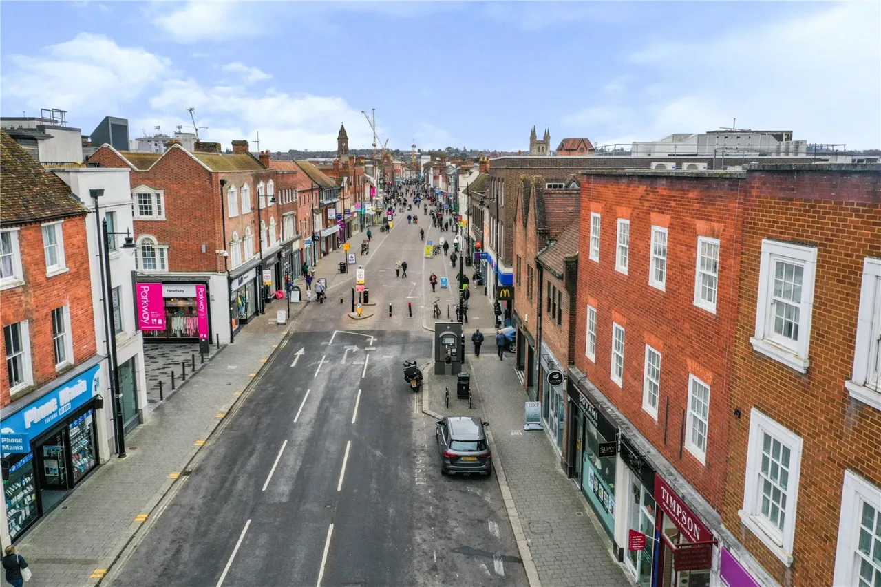 Kelvin Road, Newbury, RG14, photo 15