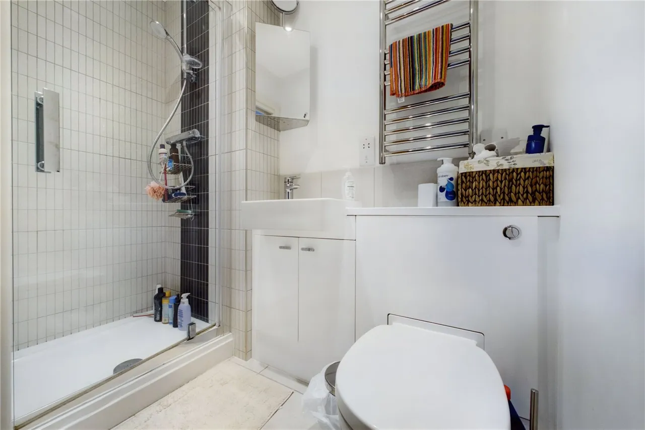 Kelvin Road, Newbury, RG14, photo 13