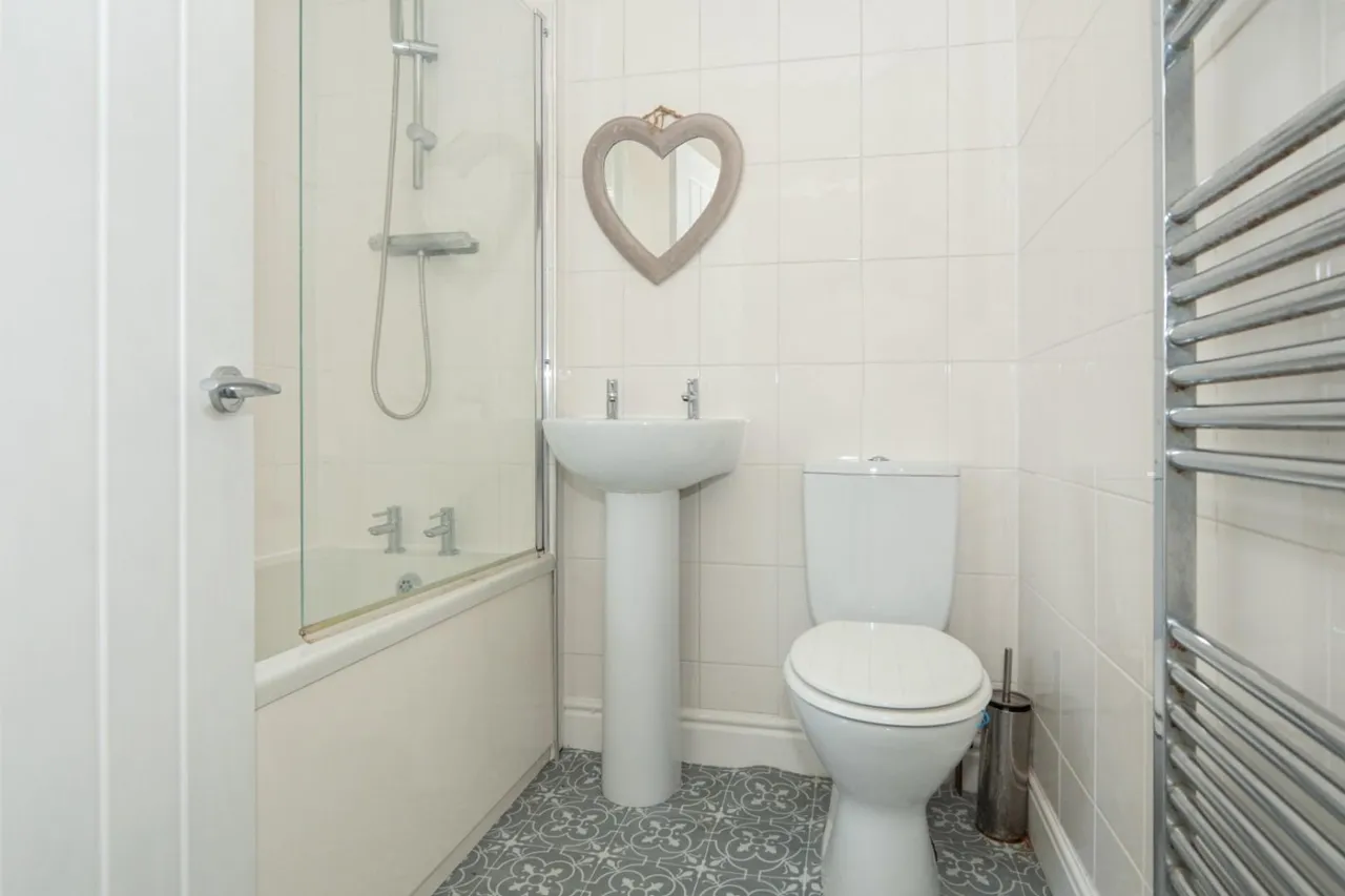 Greentop, Pudsey, LS28, photo 11