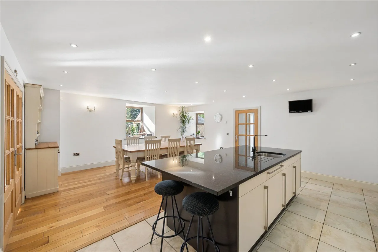Long Preston, Skipton, BD23, photo 6