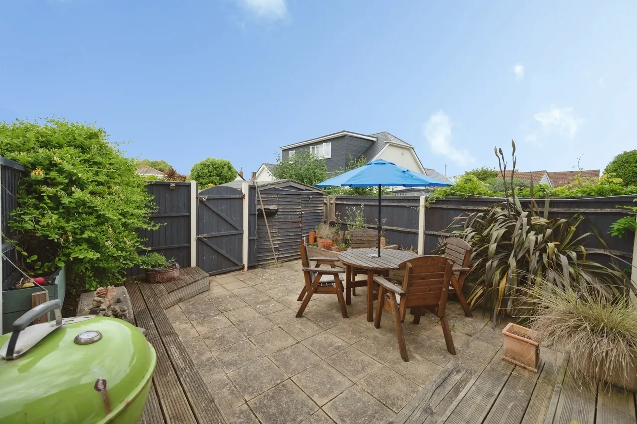 Southwood Road, Hayling Island, PO11, photo 7