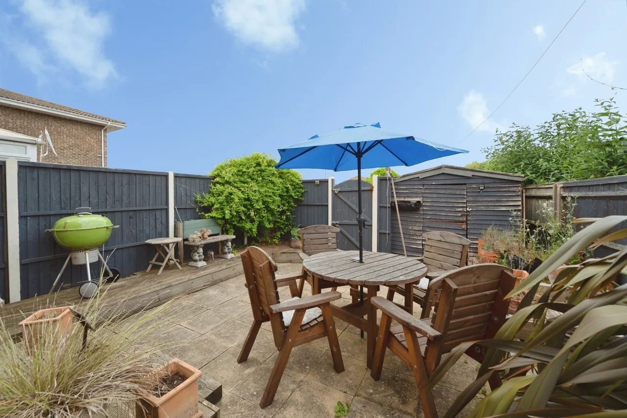 Southwood Road, Hayling Island, PO11, photo 6