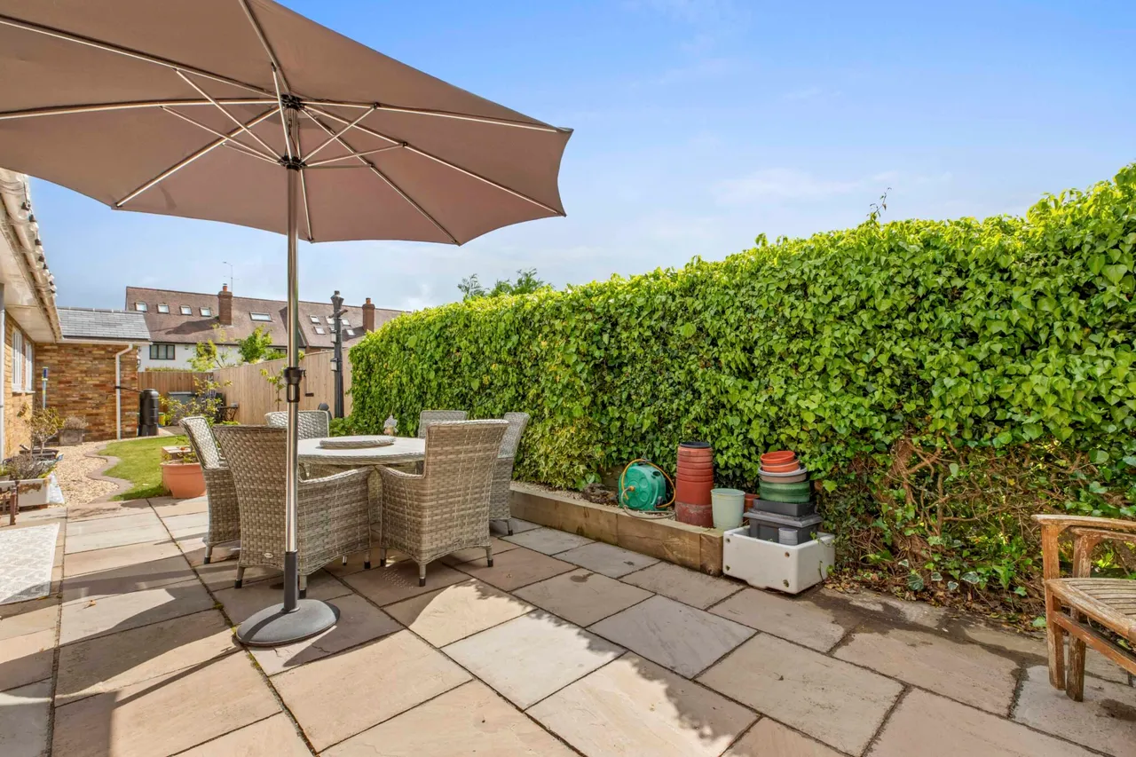 Penwood Forge Road, Naphill, HP14, photo 2
