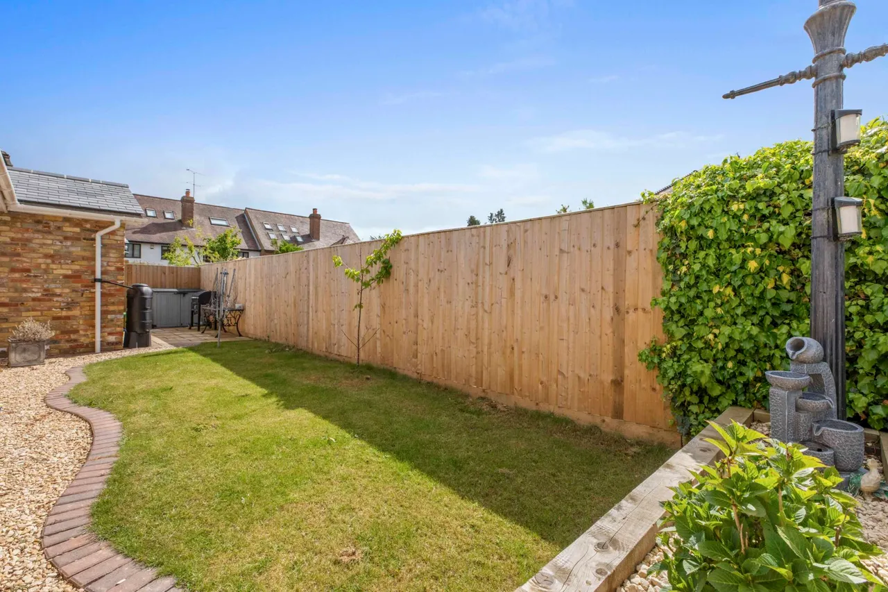 Penwood Forge Road, Naphill, HP14, photo 9