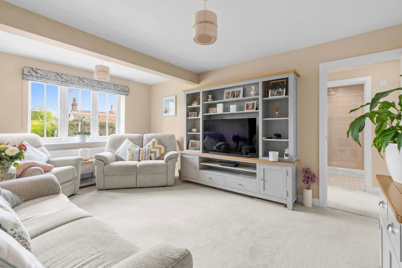 Penwood Forge Road, Naphill, HP14, photo 4
