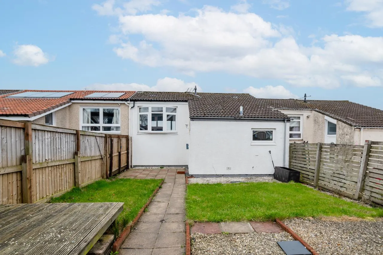 3 bed house for sale — Morar Drive, Cumbernauld, G67 4LJ