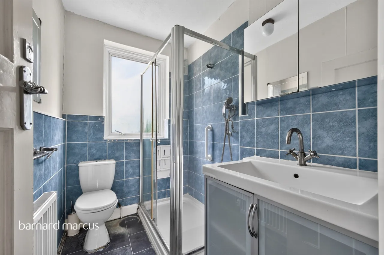 Sandringham Road, Worcester Park, photo 12
