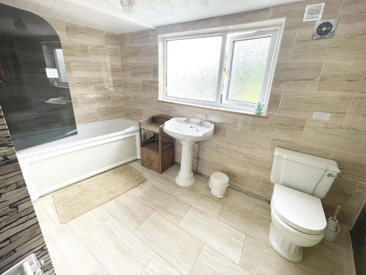 Maes Hyfryd Road, Holyhead, LL65, photo 30