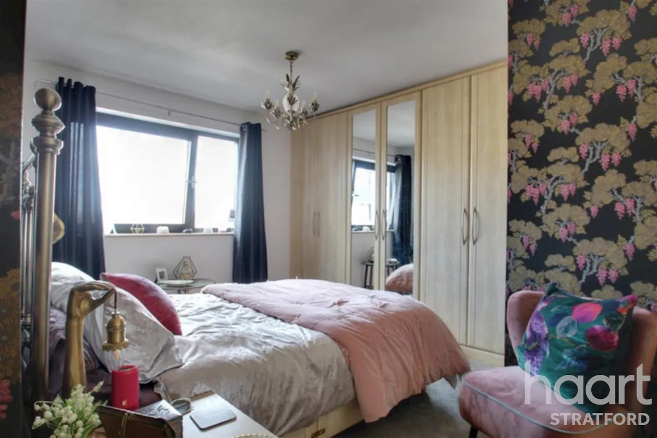 Forest Lane, London, E15, photo 11