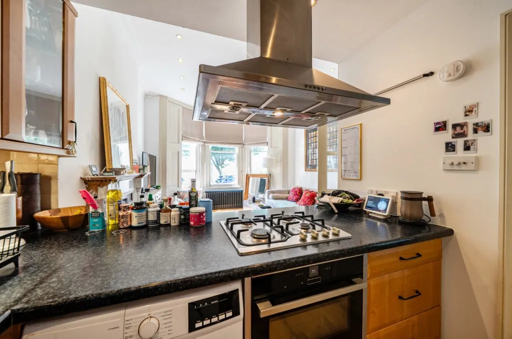 Gayton Crescent, Hampstead Village, NW3, photo 8