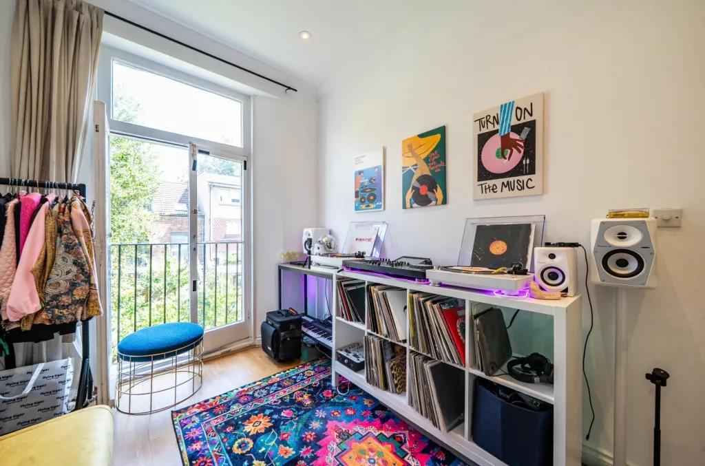 Gayton Crescent, Hampstead Village, NW3, photo 11