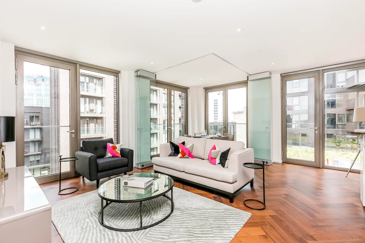 Embassy Gardens, Nine Elms, SW11, photo 2