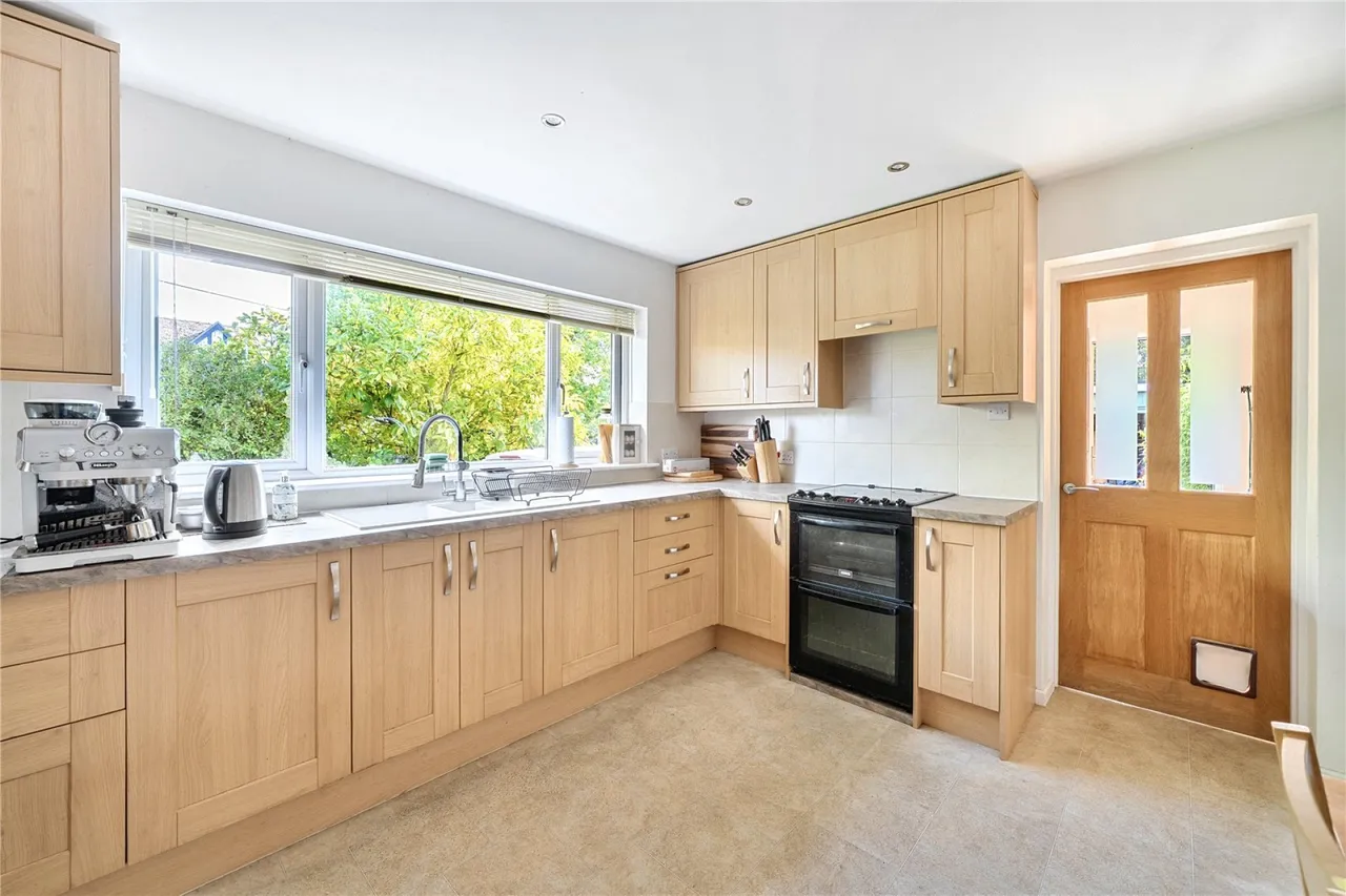 Oxenton, Cheltenham, GL52, photo 8