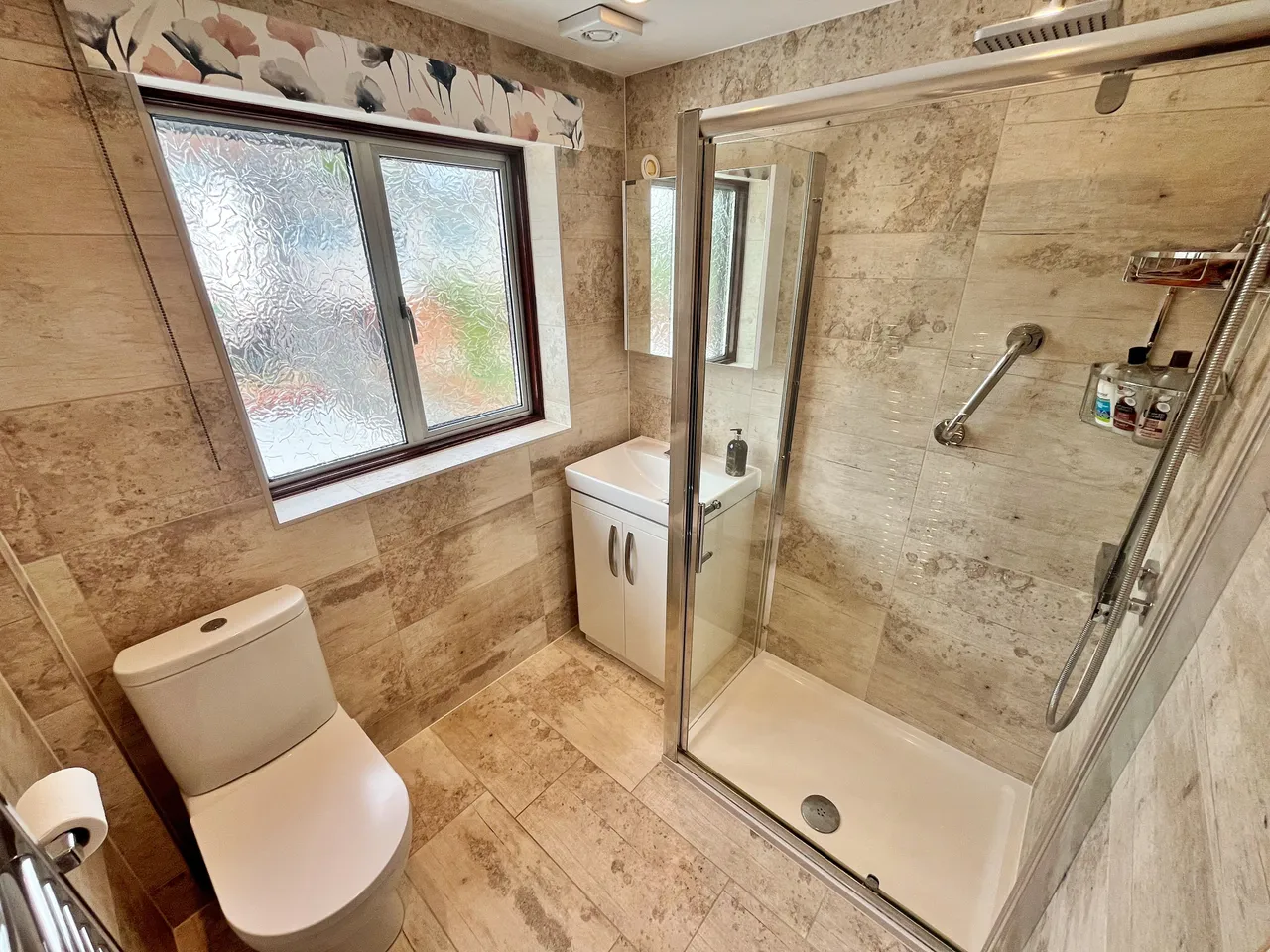 Whitton Avenue East, Greenford, UB6, photo 6