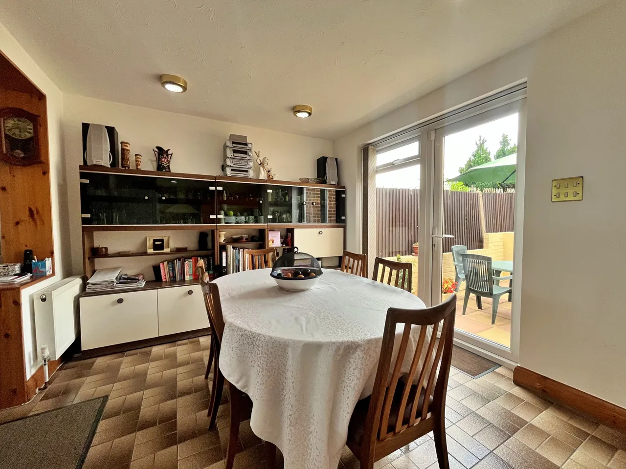 Whitton Avenue East, Greenford, UB6, photo 7