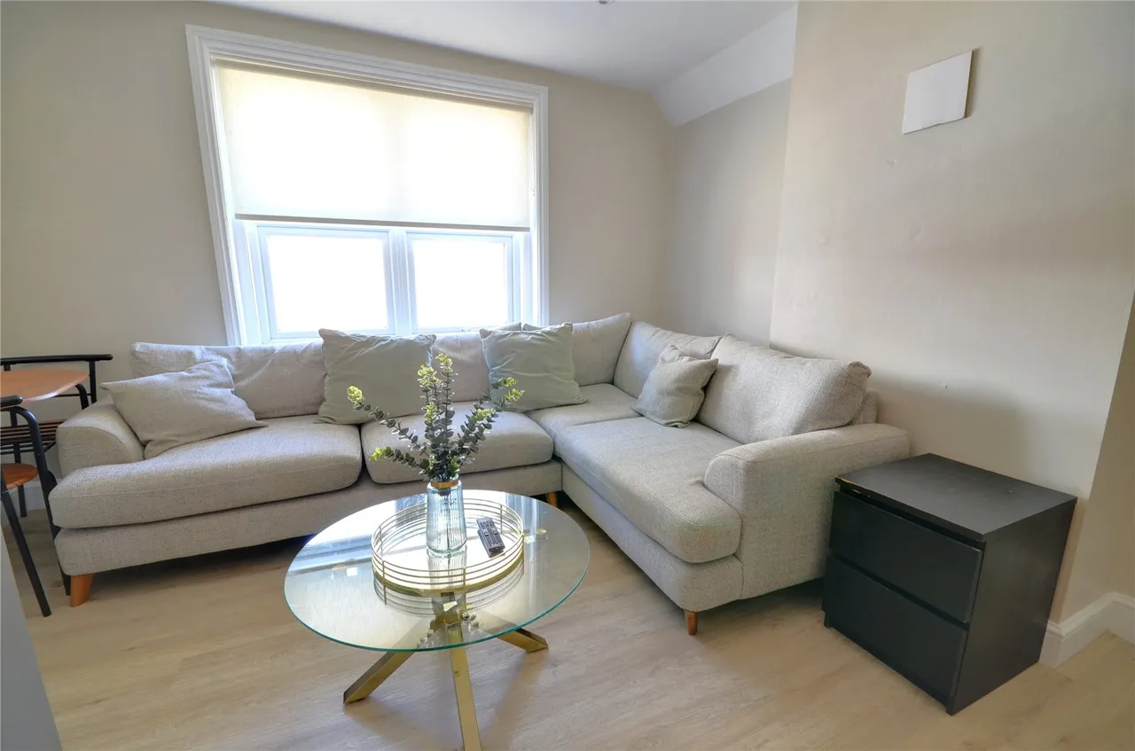 Cantelupe Road, East Grinstead, RH19, photo 6