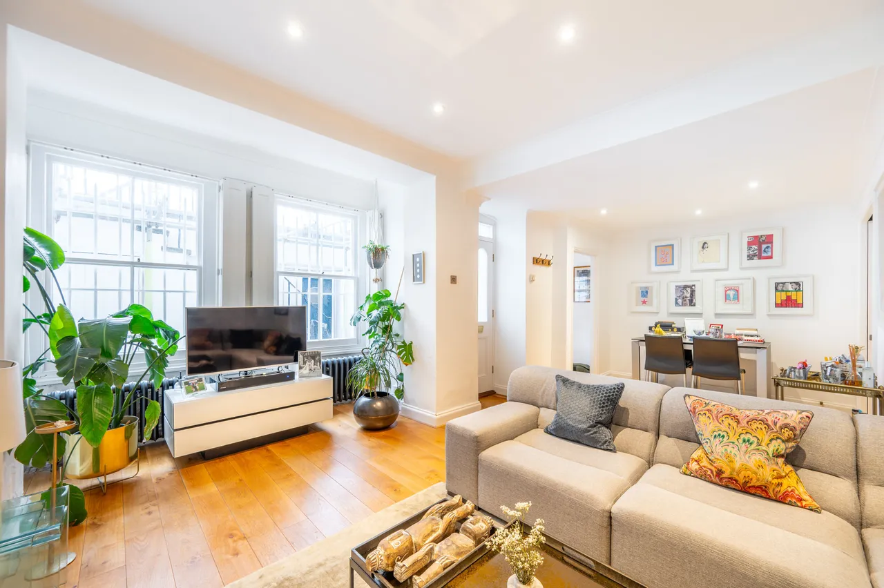 Flat K, 67 Harrington Gardens, London, photo 3