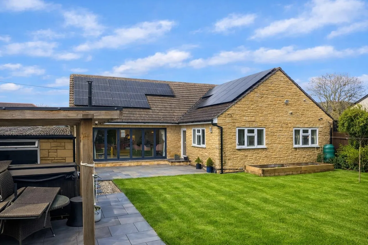 Two Hedges Road, Woodmancote, GL52, photo 18
