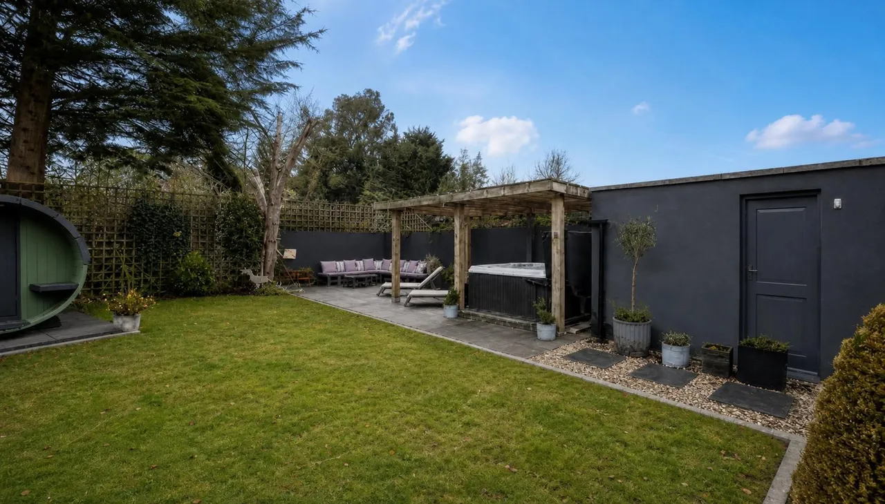 Two Hedges Road, Woodmancote, GL52, photo 21