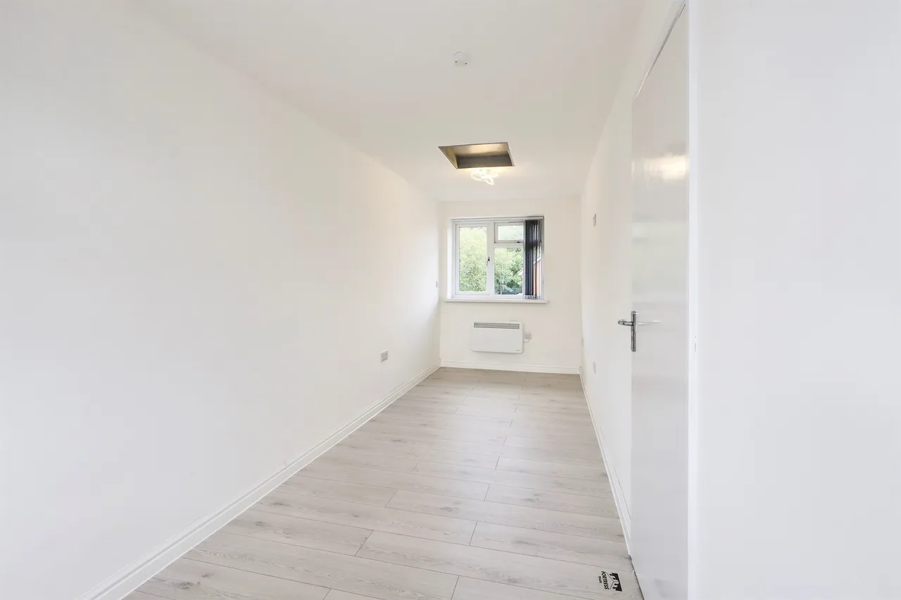 Sheaves Close, Sedgemoor Park, WV14, photo 9