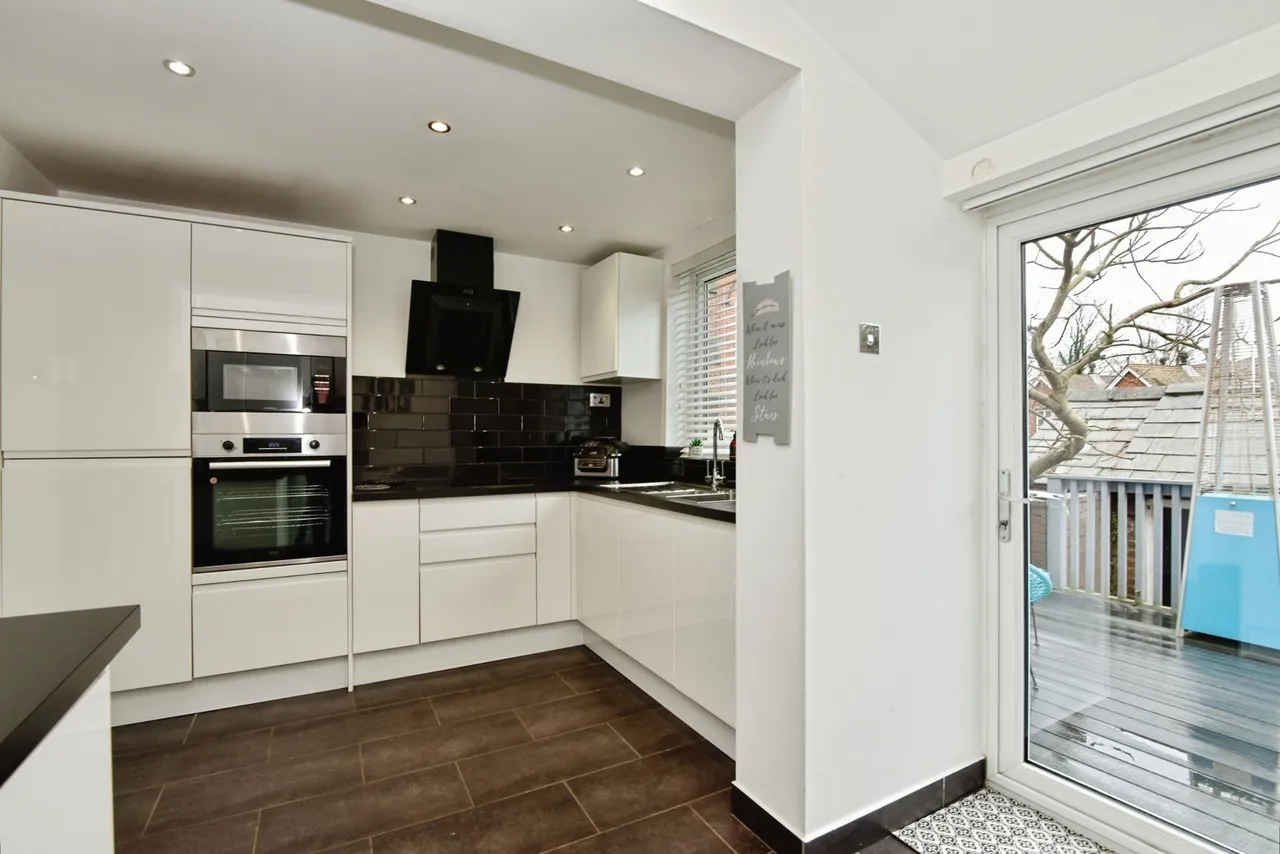 Crewe Road, Sandbach, Cheshire, CW11, photo 8