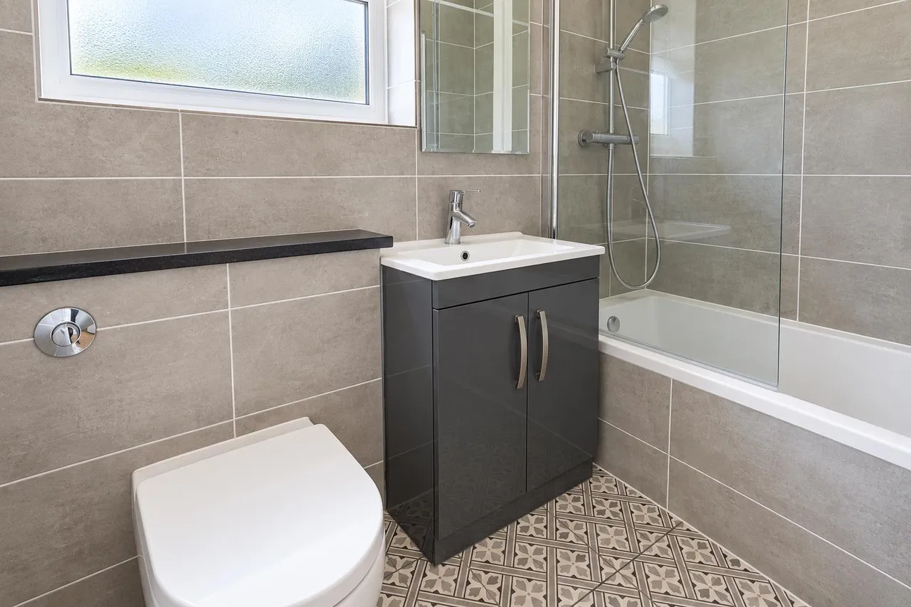 Albany Avenue, Westcliff-On-Sea, photo 15
