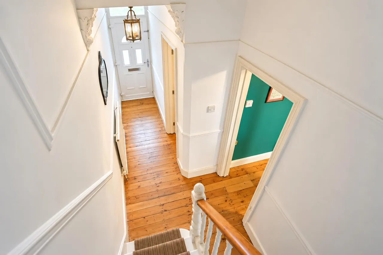 Albany Avenue, Westcliff-On-Sea, photo 17