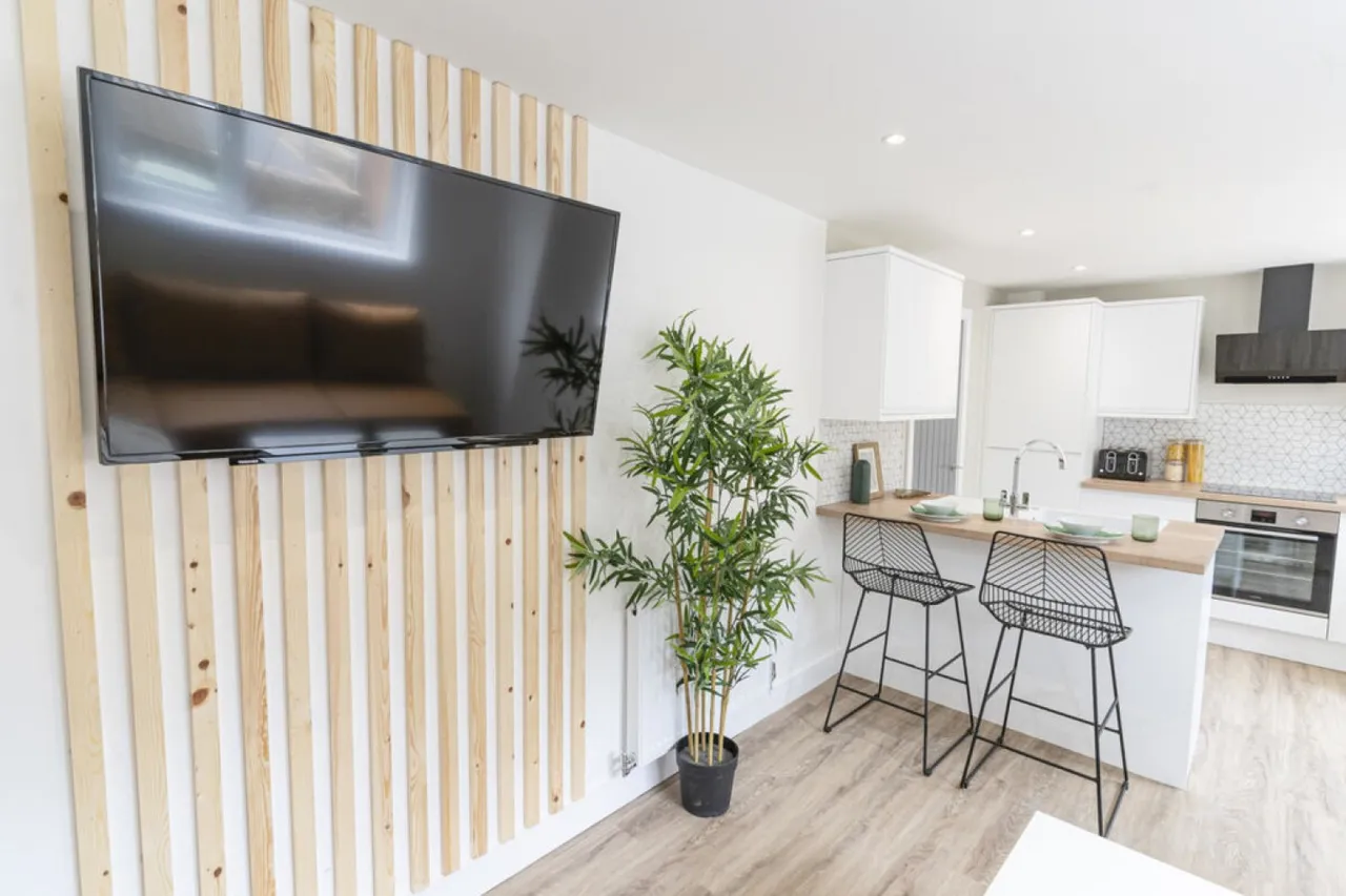 Firmstone Road , Winnall, photo 9