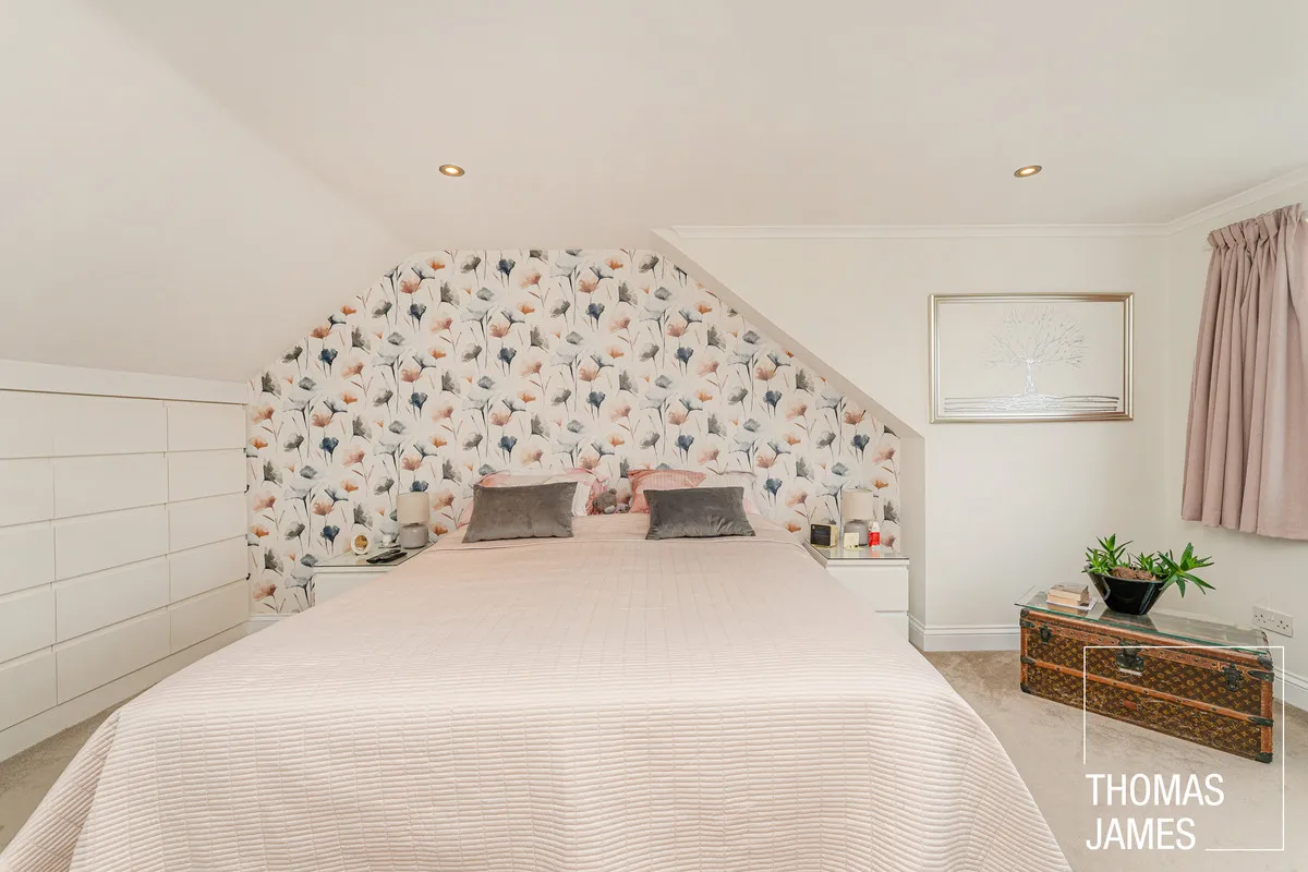 London, N21, photo 17