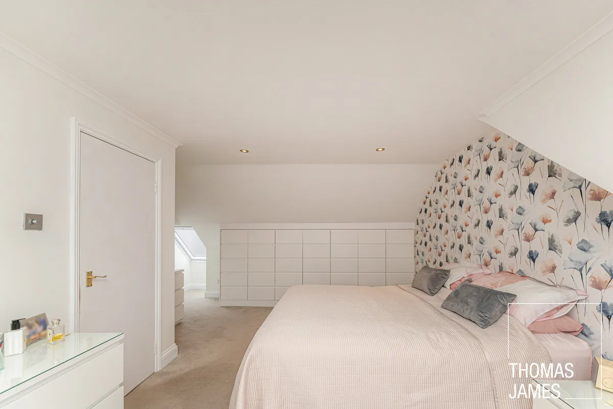 London, N21, photo 16
