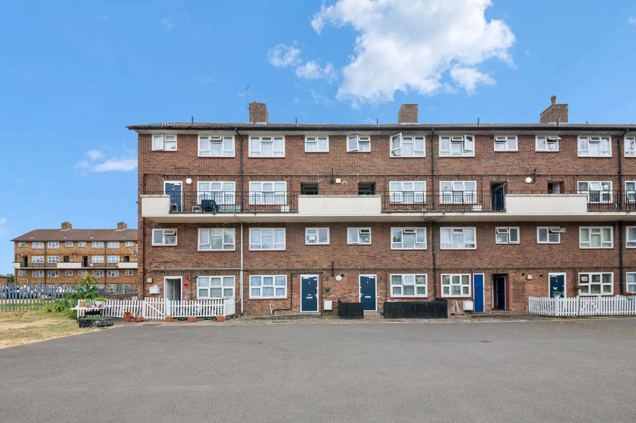Newmarket Avenue, Northolt, UB5, photo 9