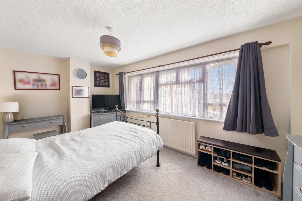 Newmarket Avenue, Northolt, UB5, photo 5